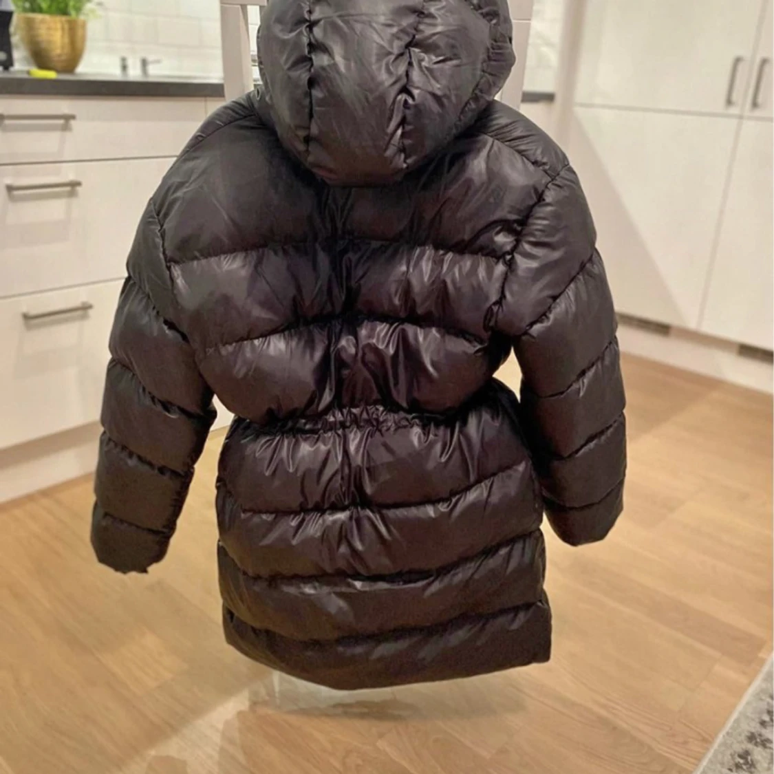 Svart pufferjacket  - 90