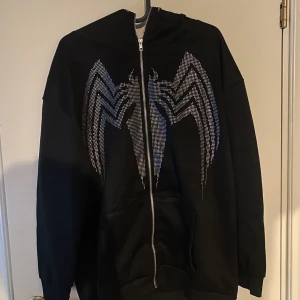 Venom zip hoodie - oandvänd 