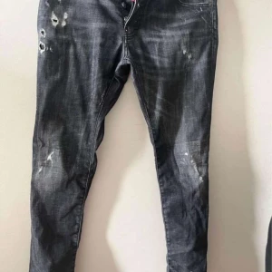 Dq jeans  - Nästan helt oanvändna dq jeans köpta för 4500 säljer för 2000 