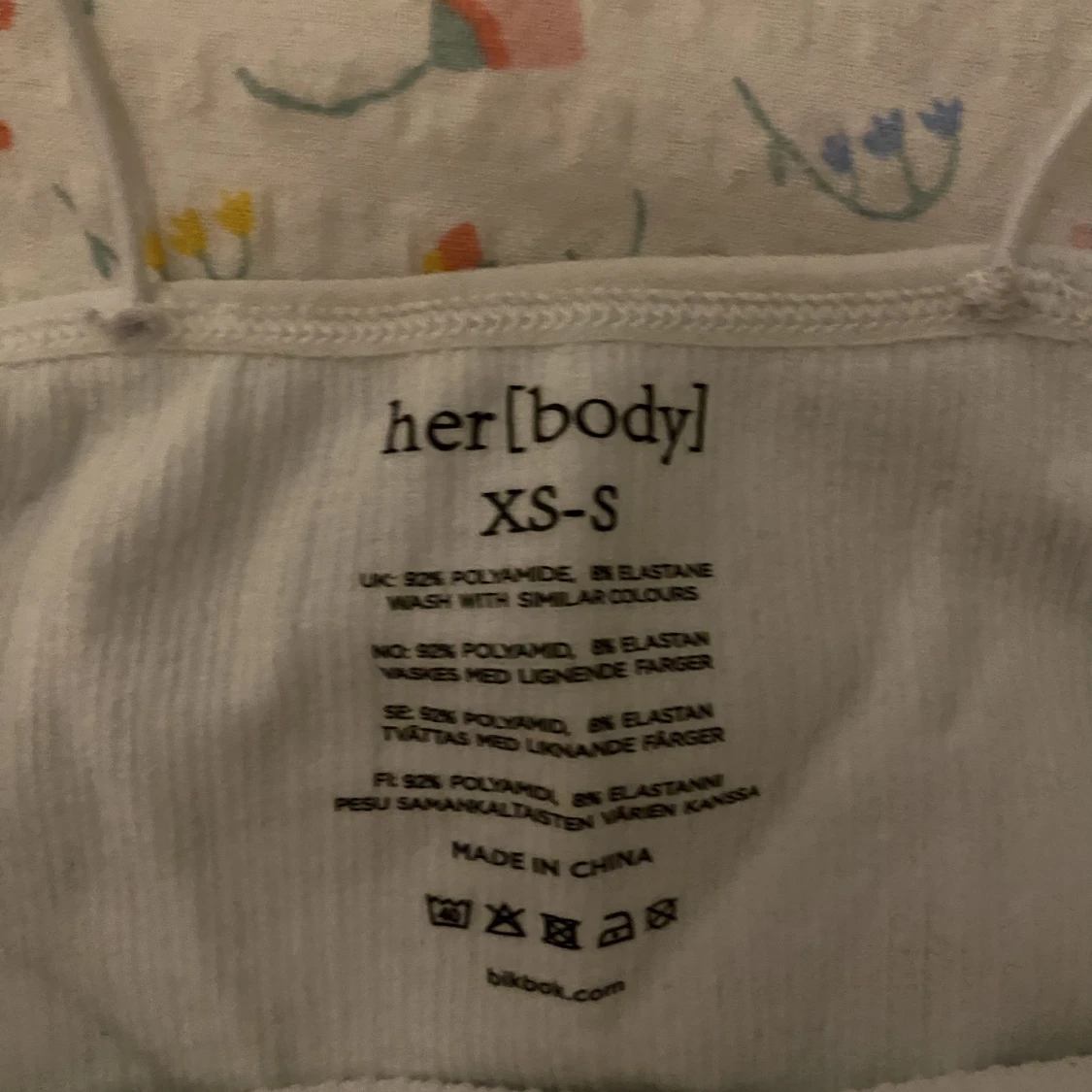 Ribbad topp/linne från bikbok - 90