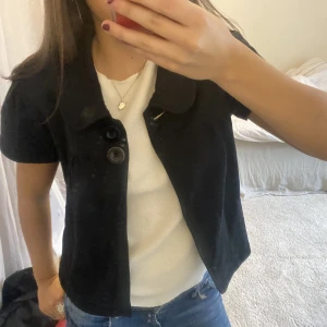 Kofta  - Så söt kofta/bolero! Mycket bra skick