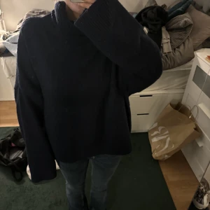  stickad polo tröja - Så mysig stickad polo tröja från zara perfekt nu till vintern 