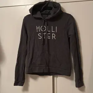 Grå Hollister tröja använd fåtal gånger 