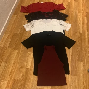 5 toppar - 5 toppar i fint skick❤️ Alla passar xs-m Såååå fina Buda för alla 5 