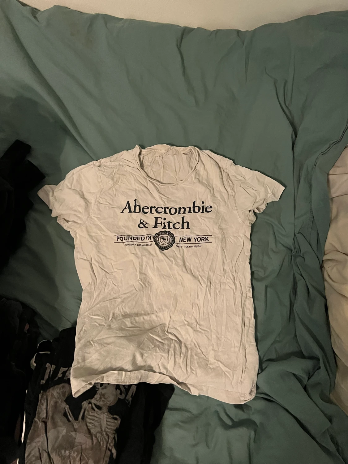A&F T-shirts - 90