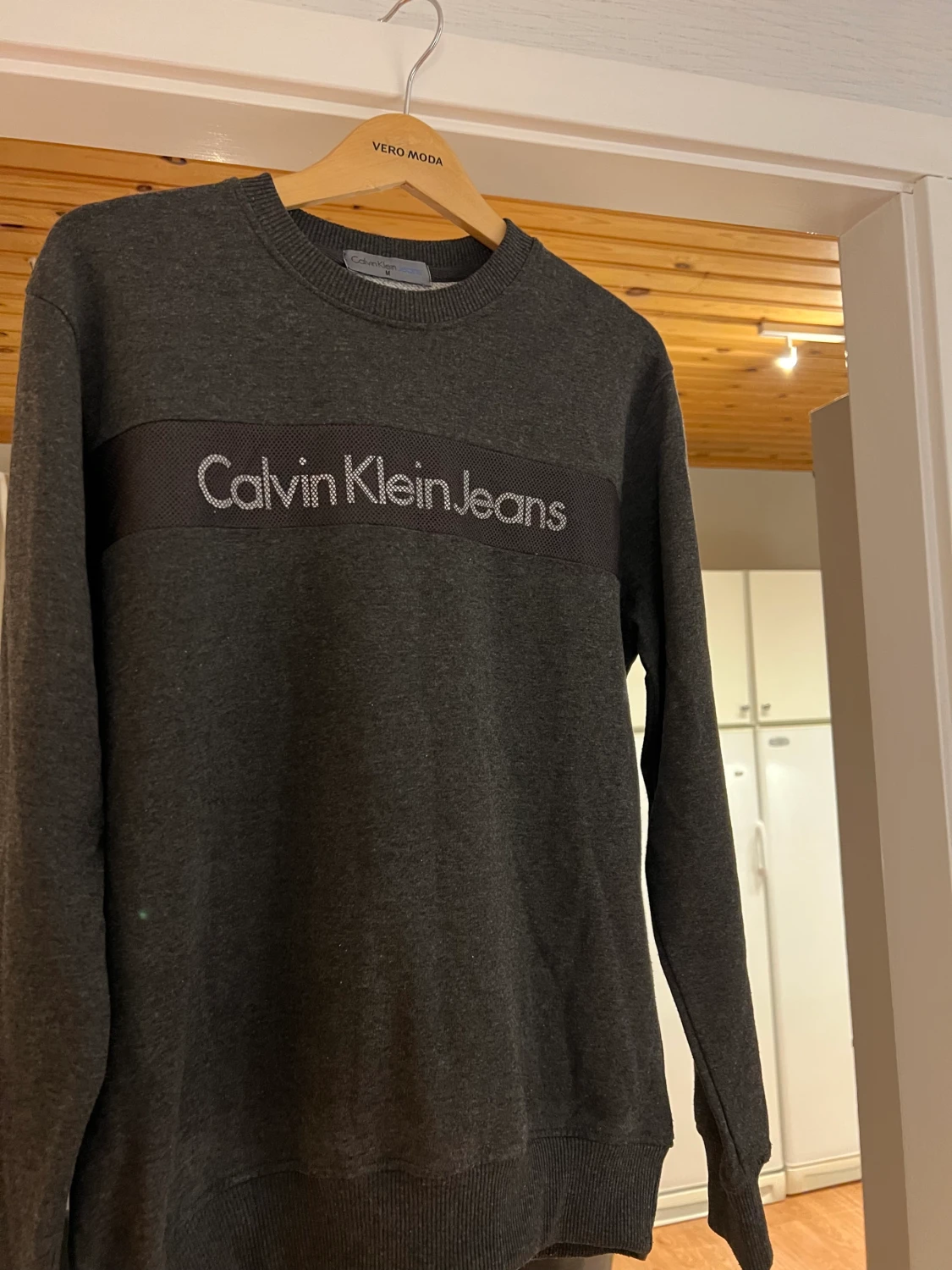 Mörkgrå tröja Calvin Klein Jeans - 90