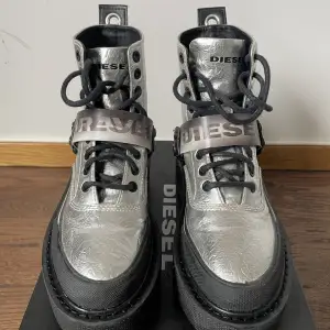 Selling my Diesel shoes, in a good condition, did not wear them often, a couple of times. size 38 US 7  location: Midsommarkransen  price: 1000 (swish only)