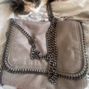 Stella mccartney väska - Säljer min stella mc väska då den inte kommer till användning mötas upp malmö,Skåne ibland gbg 