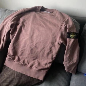  stone island tröja - 100% äkta finns qr kod att skanna 