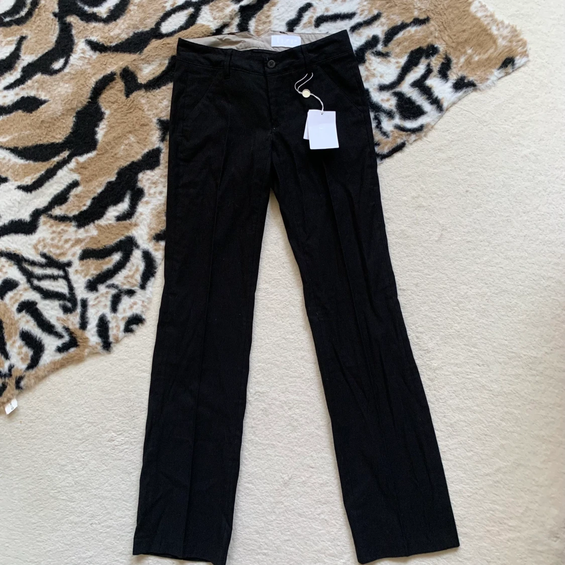 Lågmidjade kostymbyxor 