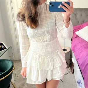 Klänning!! - Så fin sommarklänning med resår i midjan😍