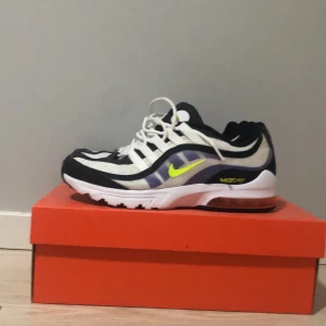 Nike skor - Nice skor använda 2 gånger nypris 950 bra kvalite på skorna.