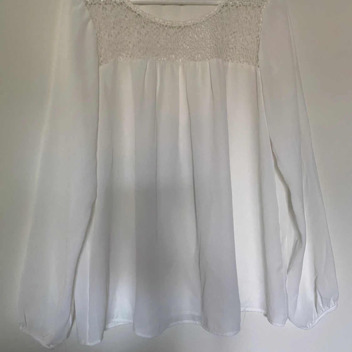 Somrig vit blus - 91