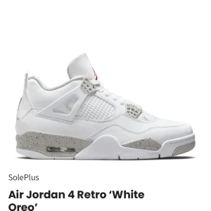 Jordan 4 white oreo - Säljer nu mina Jordan 4, de är i väldigt fint skick, nästintill oanvända. Köpte för ca 5000 och säljer för 1500kr, de har creeseskydd i skorna. Hör av er vid intresse