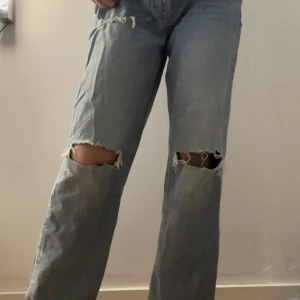 Jeans - Säljer dessa översized jeans då den inte kommer till användning 💕