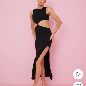 Klänning  - Superfin klänning från Bianca ingrosso kollektion med Nelly. Endast använd 2 gånger! 