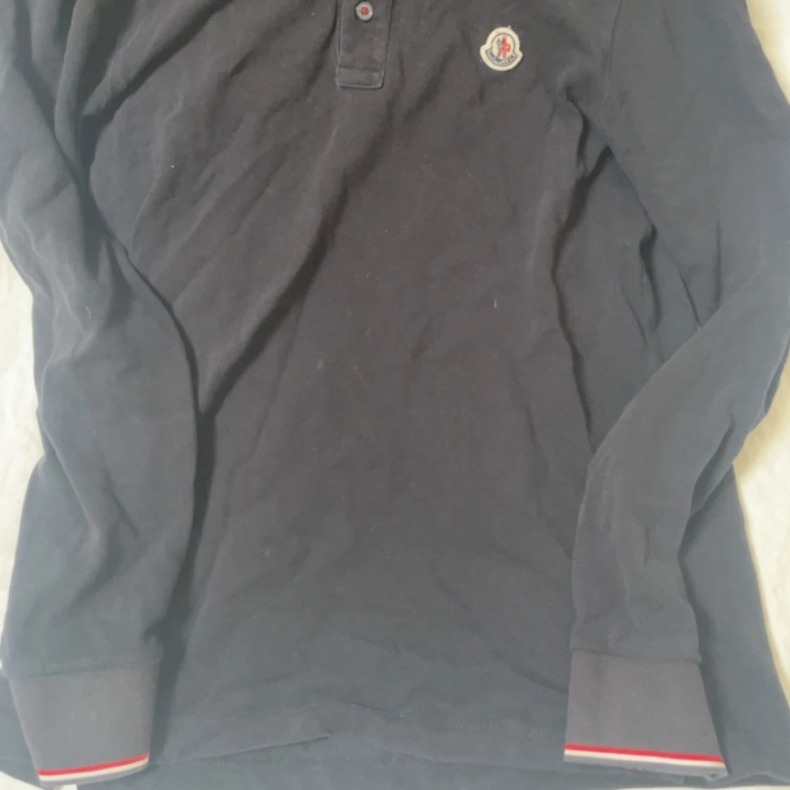 Mörkblå Moncler piké  - 90