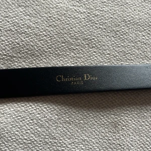 Christian dior bälte  - Sällan använd då den inte kommer till användning  
