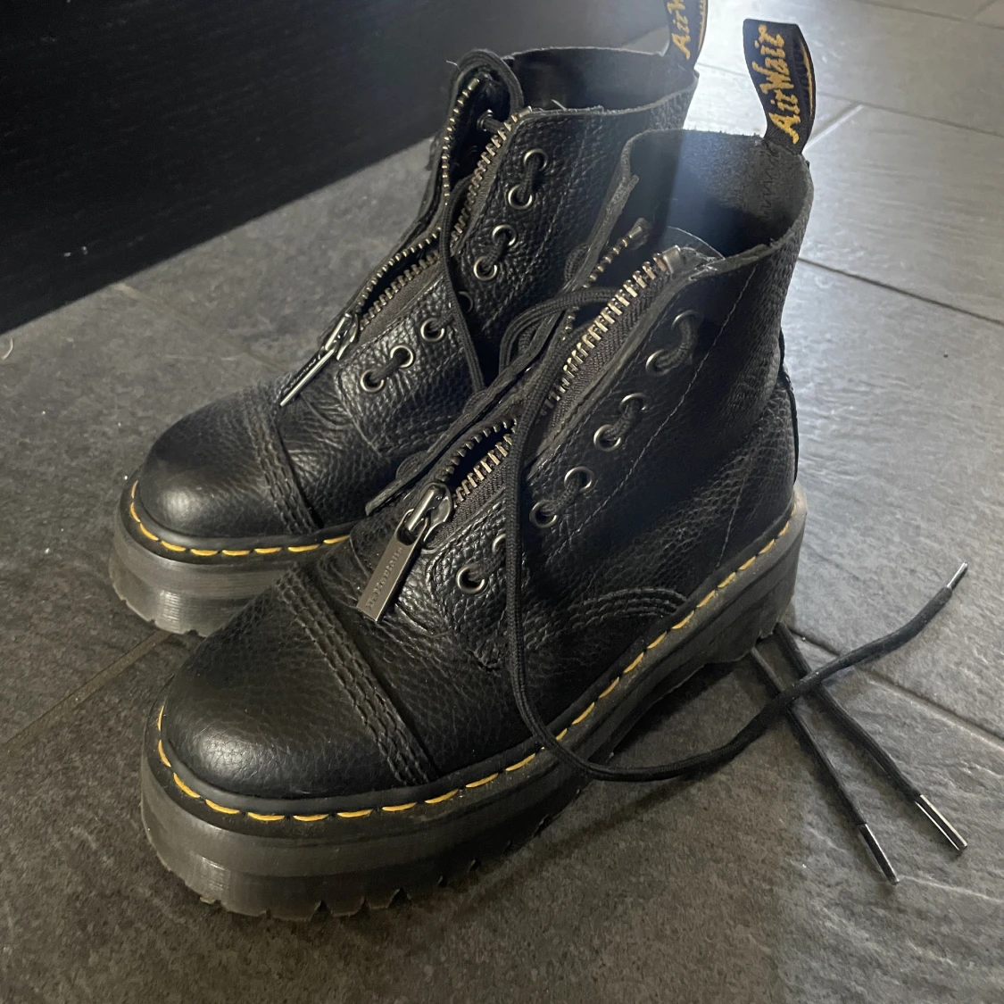 Dr martens  - 90