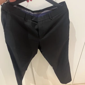 Oscar Jacobsson kostymbyxa - Fint skick, kostymbyxa nypris 1999kr