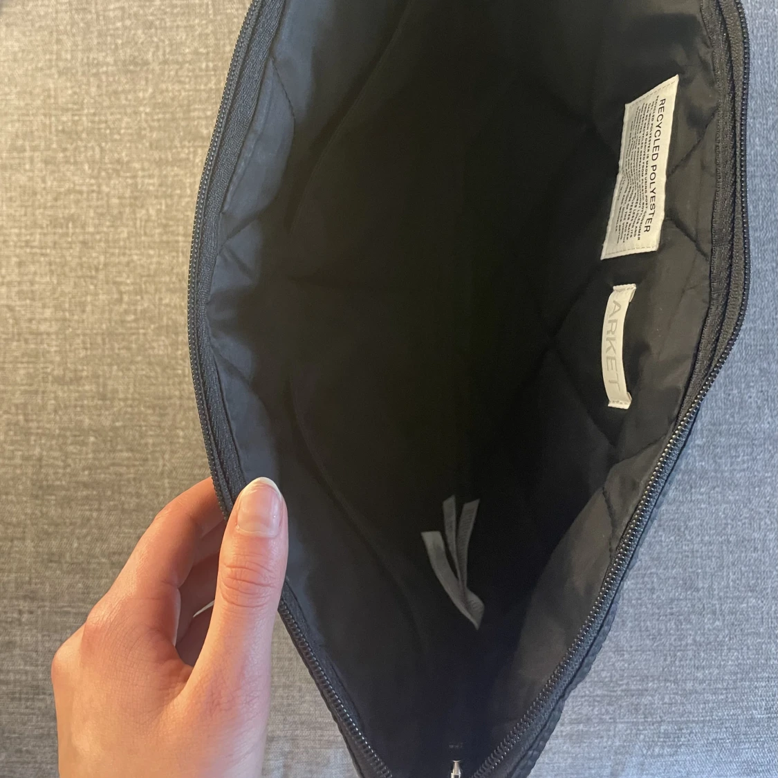 Arket datorväska  - 91