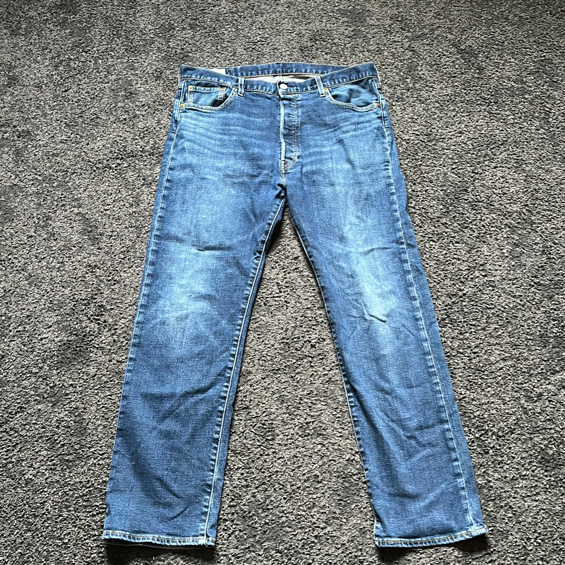 Levis 501 jeans