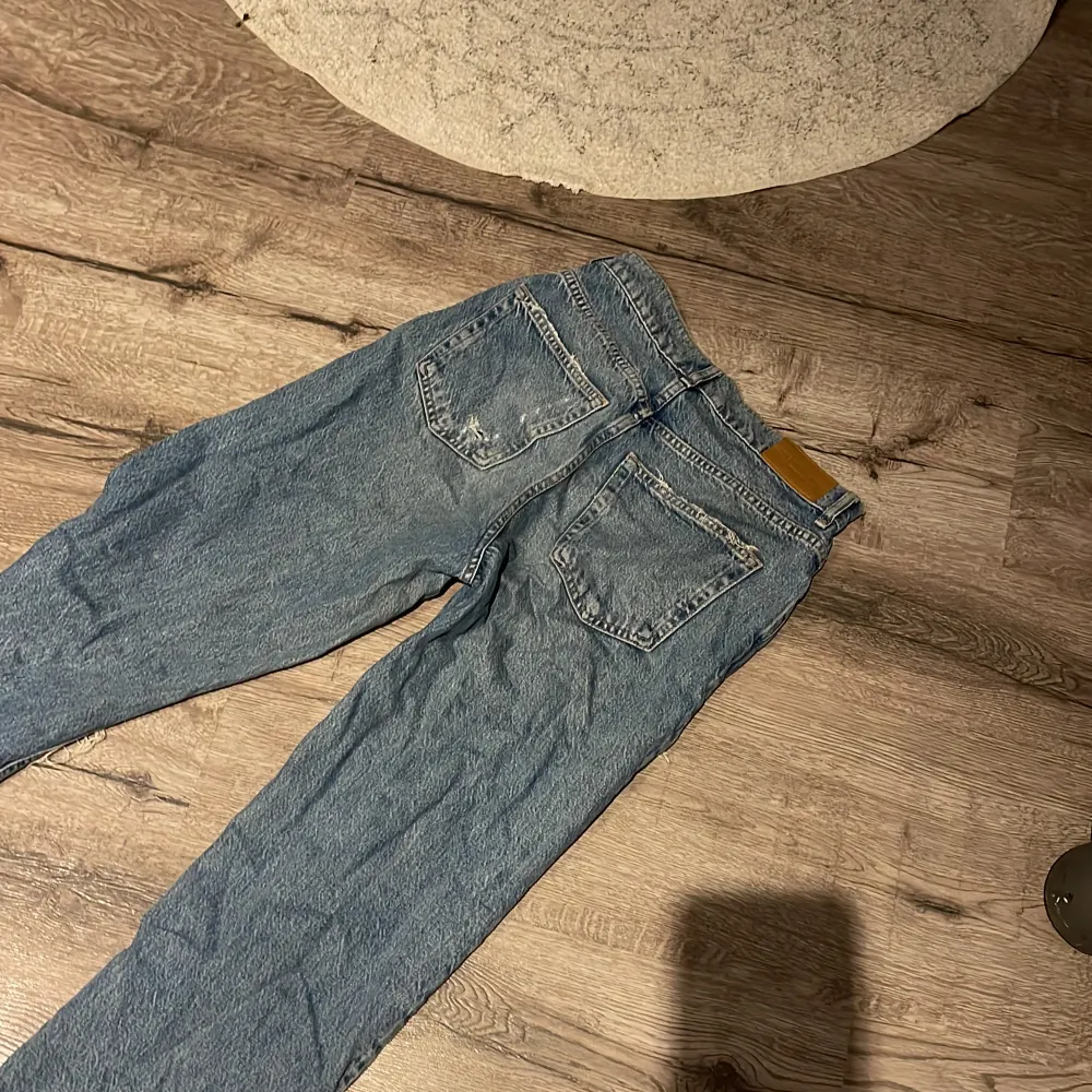 Blåa jeans från Gina💕. Jeans & Byxor.