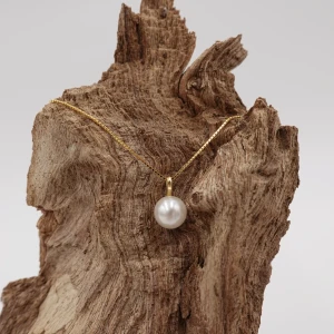 Äkta silver halsband i guld färg - Äkta silver halsband i guld färg finns nu att köpa hos THE NÉLOS webbshop: https://the-nelos.storedo.com/