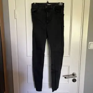 Svarta fina jeans från Pull & Bear