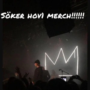 Söker hov1 merch  - Hej om någon har en billig hov1 merch gärna around the world Hoodie men det gå också med t-shirt i storlek xxs/xs hör avdig till mig❤️❤️❤️❤️
