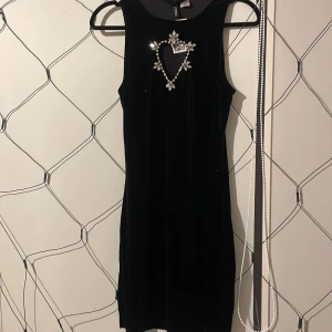 Ny hm klänning med tagg S - Helt ny,  nypris 199kr