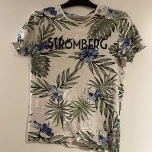 Strömberg t-shirt i fint skick Använd fåtal gånger