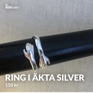 Ring i äkta silver - Jätte fin ring i äkta silver kostar 500kr men säljer den för 160kr i äkta silver 925.  Skriv vid intresse. Köparen står för frakten (15kr). 😊