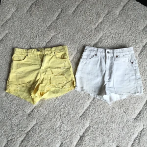 Jeans shorts från FB sisters - Jeansshorts från FB sisters då de inte passar längre! De vita är i xxs och de gula i xs, köp styckvis eller båda för 150kr. Kom privat för fler bilder eller frågor!❤️💗💗