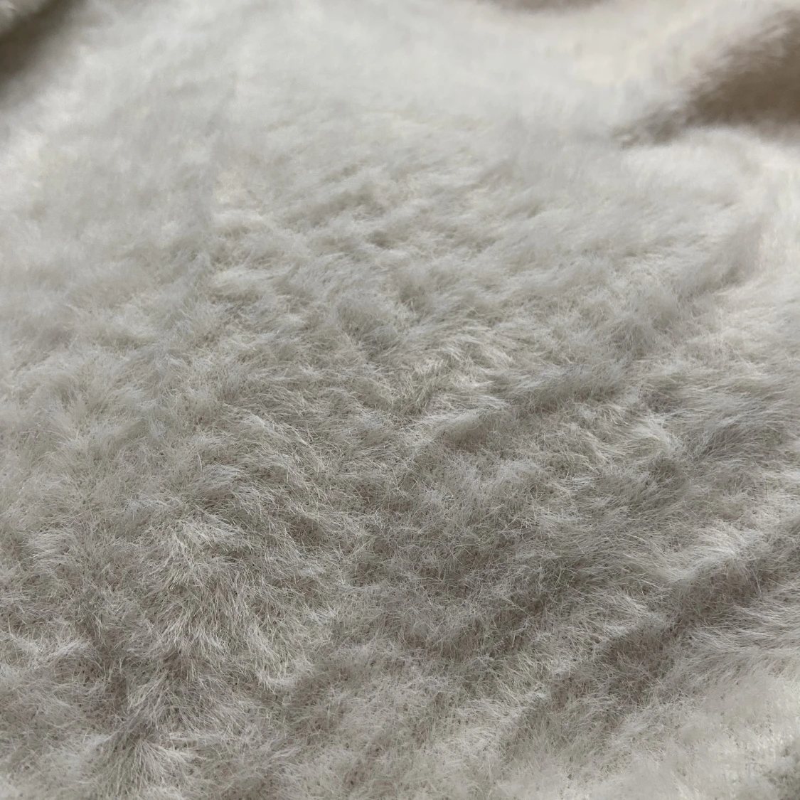 Mysig krämvit tröja - 90