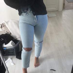 Jättefina Slitna jeans