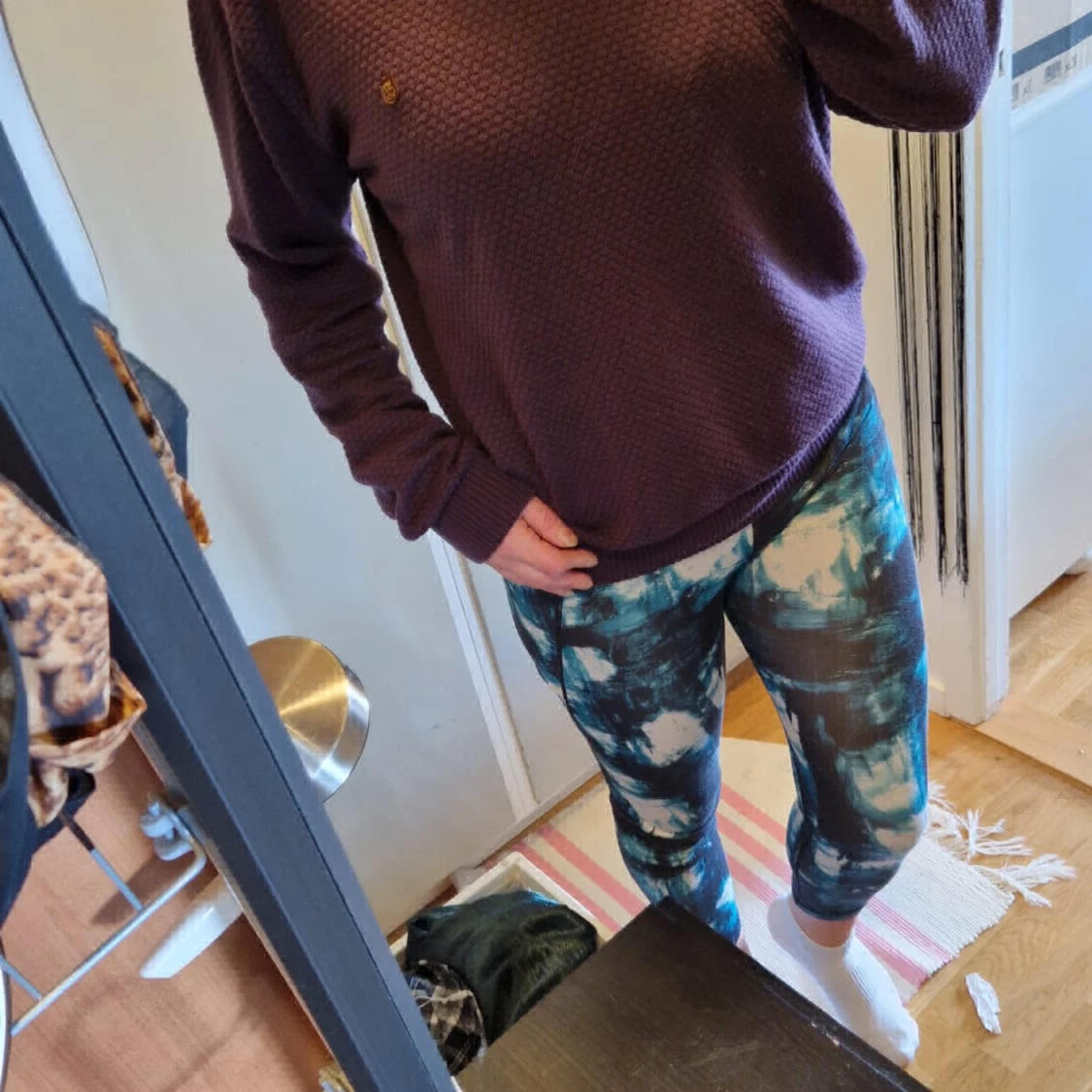 Plommon färgad tröja  - 90