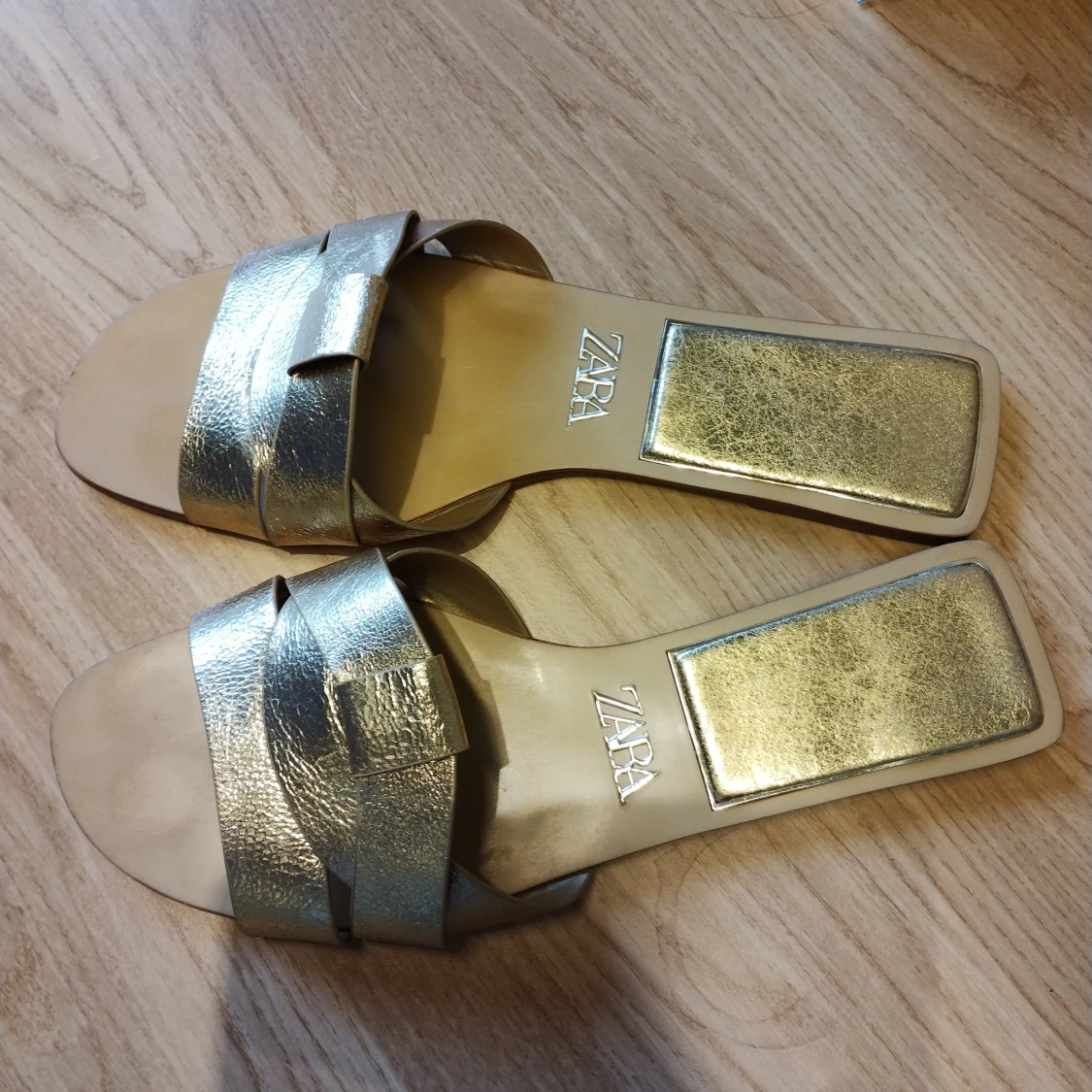 Sandaler från Zara  - 90