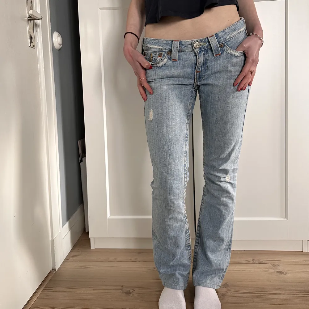 As snygga true religion bootcut jeans. Jättebra skick. Strl: 27. Jeans & Byxor.