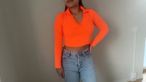 Topp med krage  - Topp i nyskick köpt ifrån Shein. 