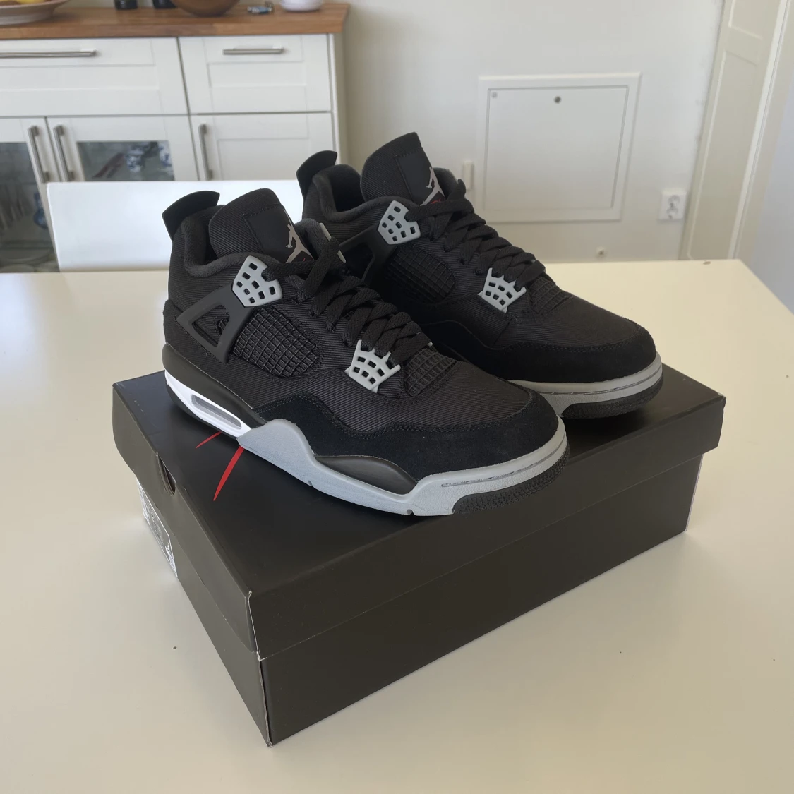 Jordan 4 black canvas