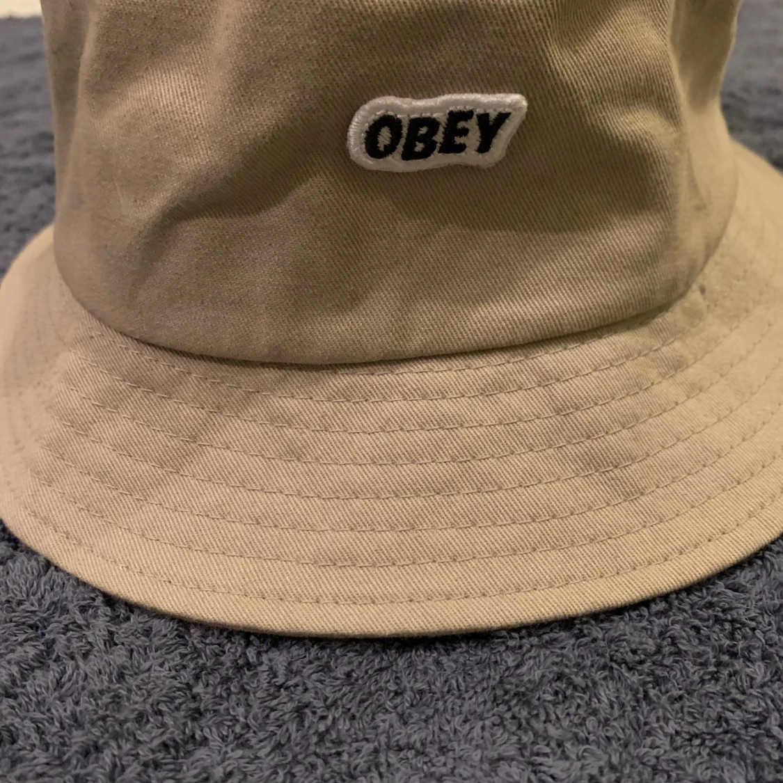 Obey bucket hat