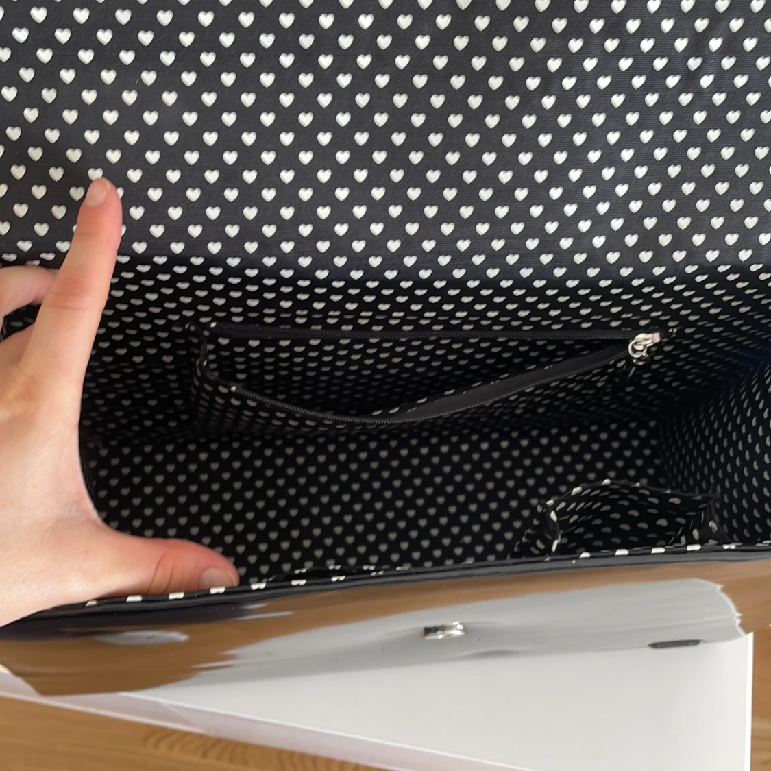 Svart stor väska! - 90