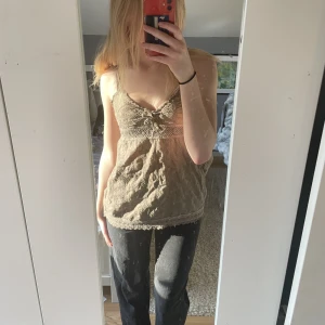 Sommarlinne - Säljer superfint sommarlinne då det inte kommer till användning💞passar s/m. Säljer likadan i turkos!