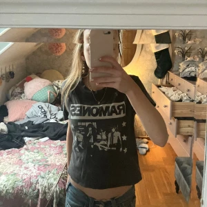 t shirt  - as söt t shirt från h&m, aldrig använd bara testad