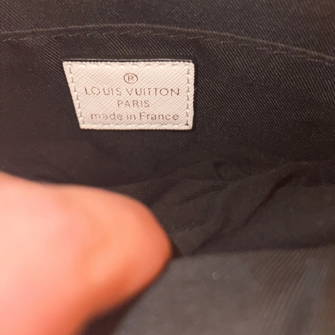 Louis Vuitton axelväska - 91