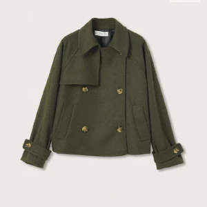 Mango kappa - Från Mango, helt ny! Nypris 1199kr Liten i storleken 