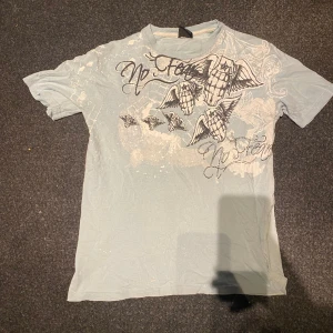 No Fear T-Shirt - No Fear T-Shirt i storlek S Tight i storleken