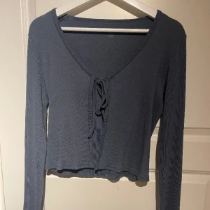 Kofta - Så söt kofta från brandy som man knyter framtill💙