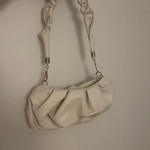 Väska - Skriv för fler bilder